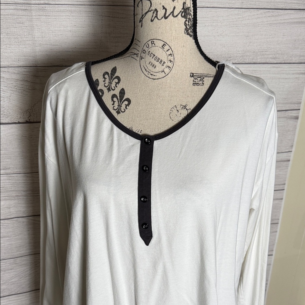 Pendleton Women's Basic White and Black Faux Button Down Shirt Size Large - Picture 5 of 5